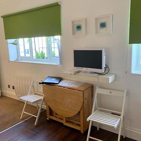 Between Piers, The Stylish Studio Flat In Cannon Place Brighton Екстериор снимка